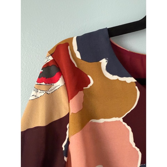 I Madeline Floral Print‎ Shift Dress Burgundy Pink Blue Tan Size Medium - Picture 4 of 10